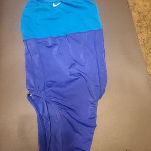 Nike swimsuit sz.12